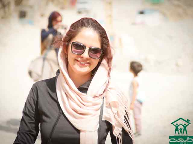 زهرا افشار